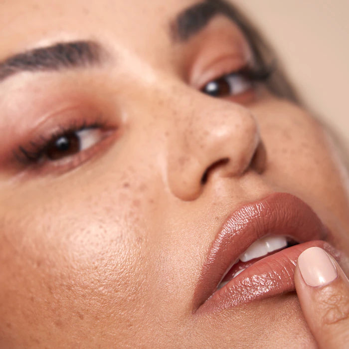 HUDA BEAUTY